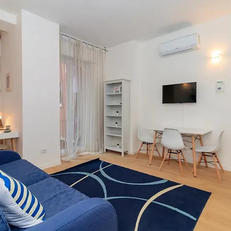 Joivy Cosy 1bed Flat In Fiera,