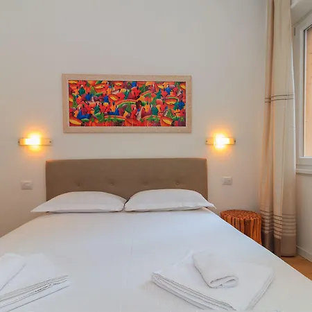 Joivy Cosy 1bed Flat In Fiera, * Mediolan